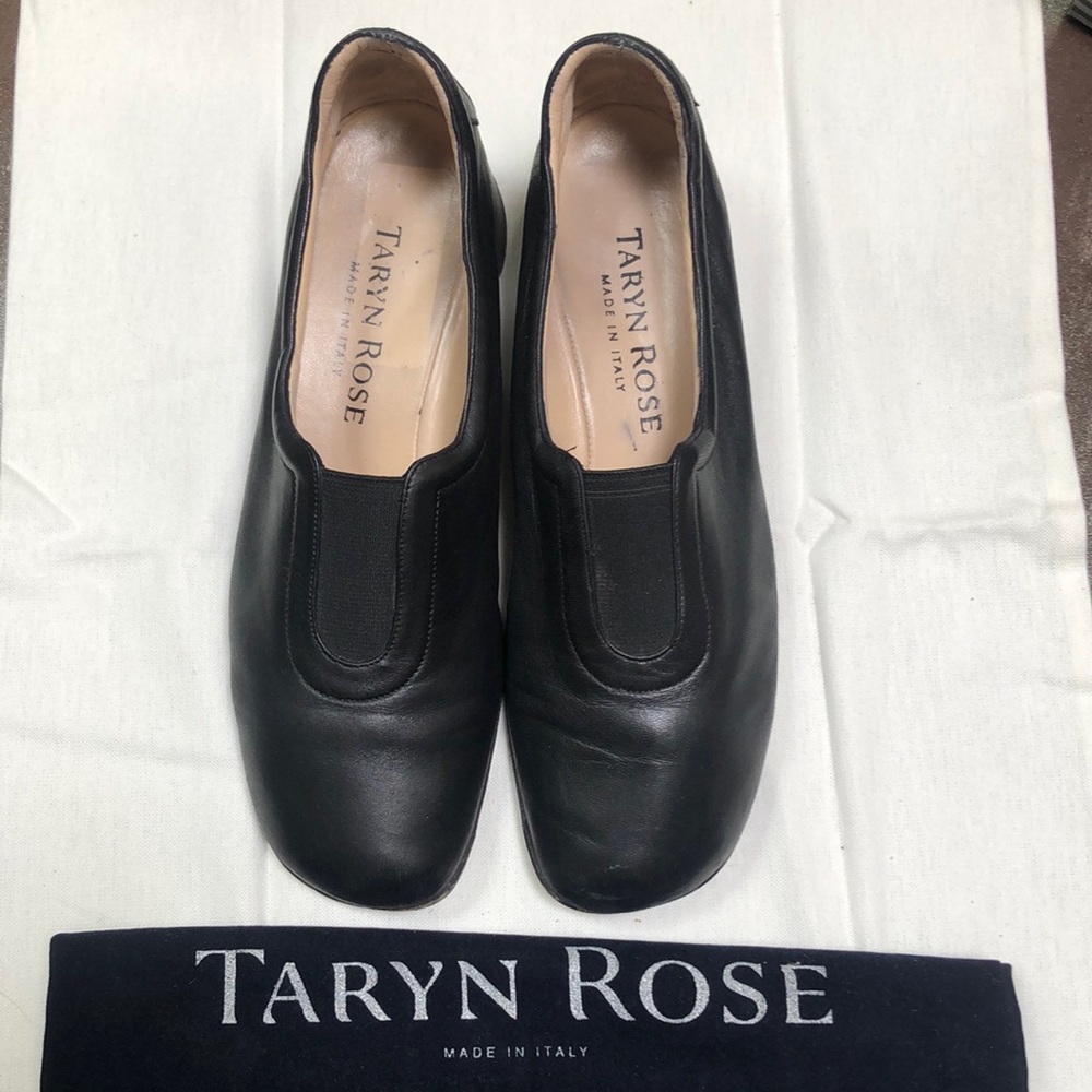 Taryn Rose | Capri black napa wedge (EU 38)